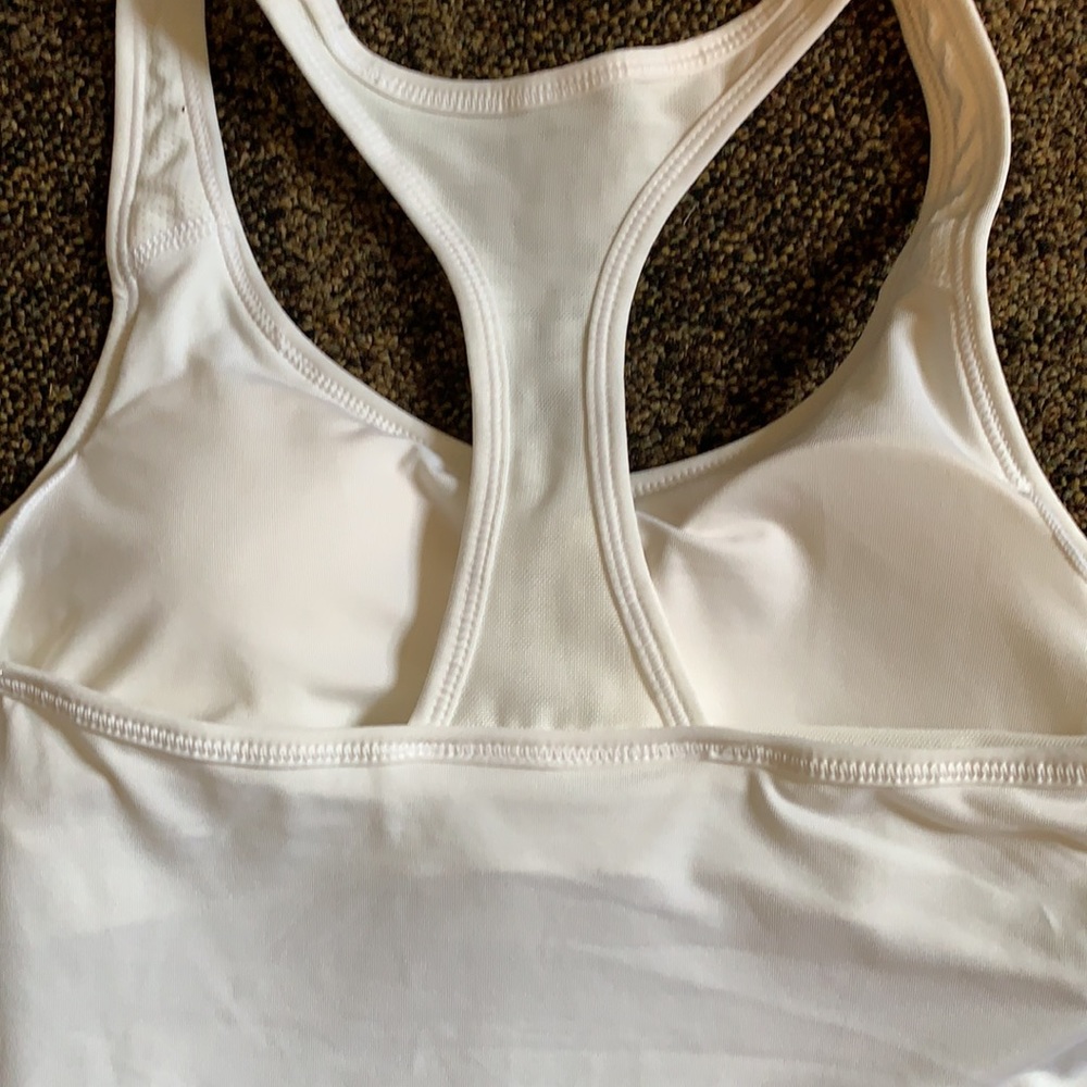 Nike top - Picture 4 of 7